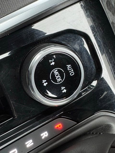 Certified 2023 Chevrolet Colorado Trail Boss w/ Technology Package image 16