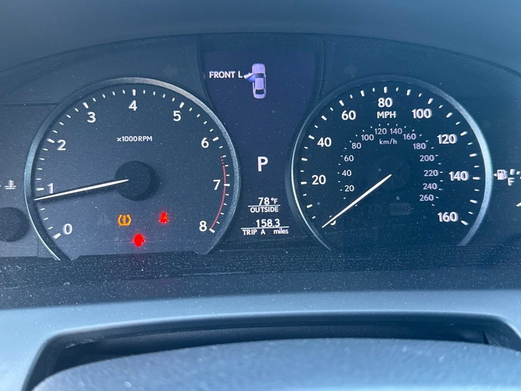 Used 2013 Lexus LS 460 w/ F-Sport Pkg RWD image 24