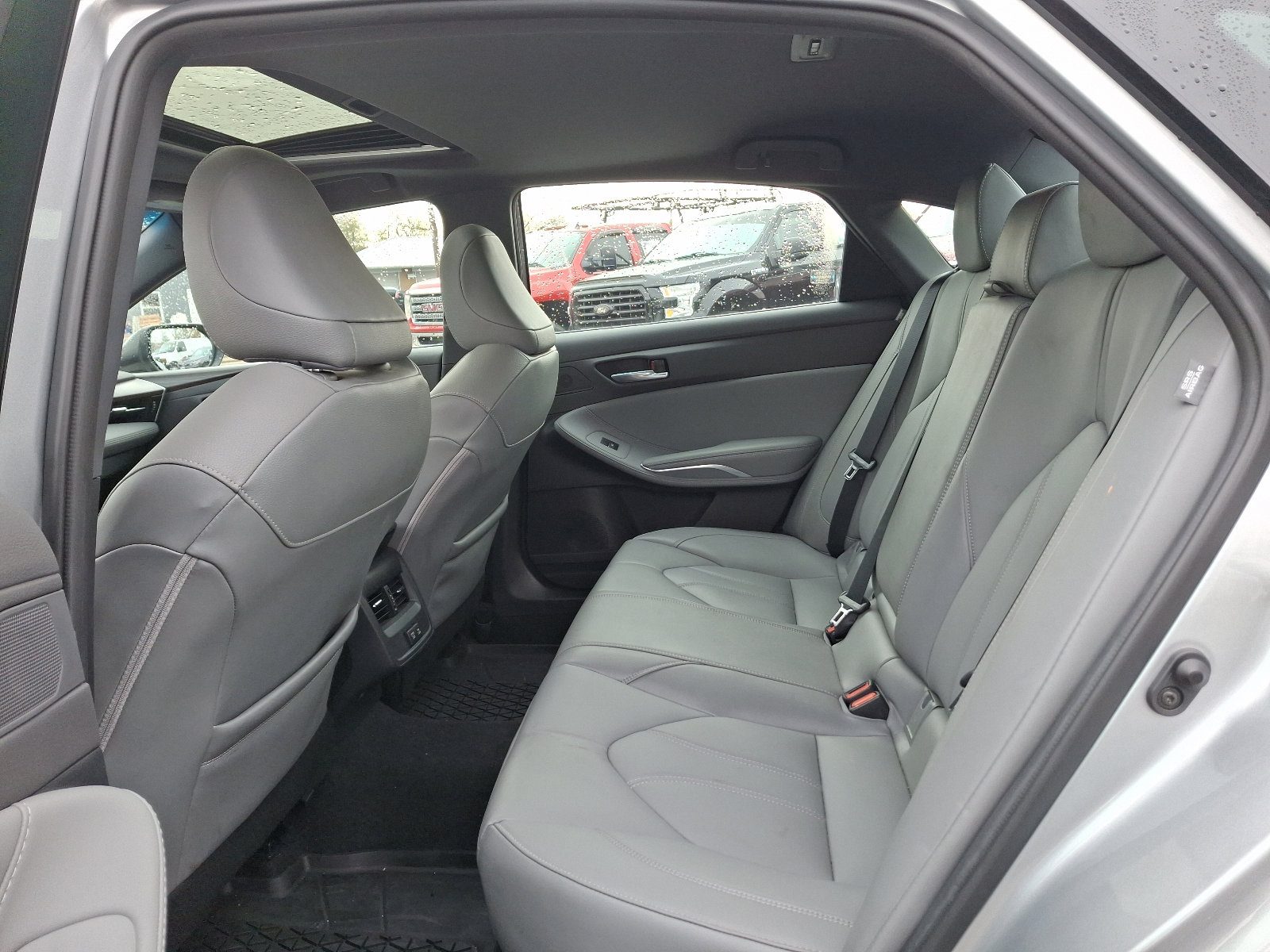 Used 2021 Toyota Avalon XLE image 11