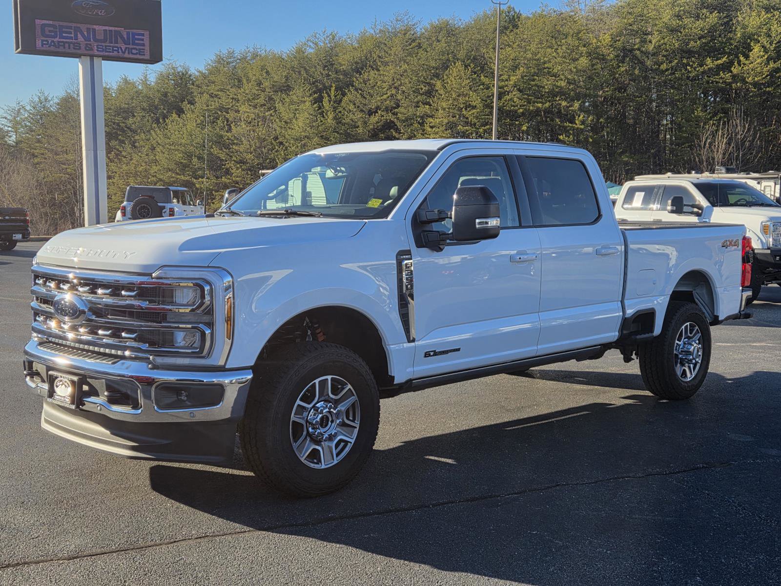 Used 2025 Ford F350 Lariat w/ Lariat Ultimate Package AWD/4WD image 4