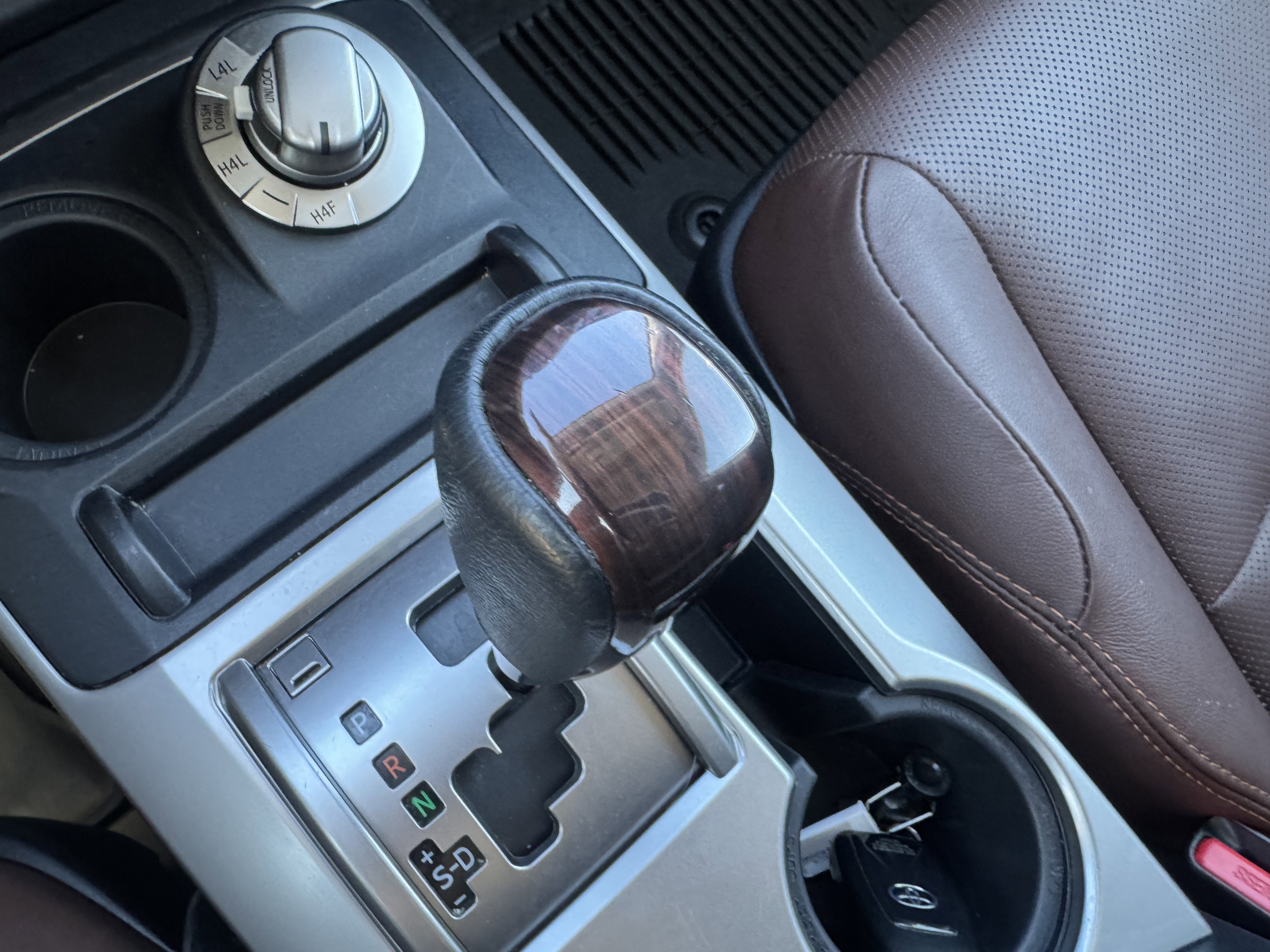 Used 2023 Toyota 4Runner Limited image 30