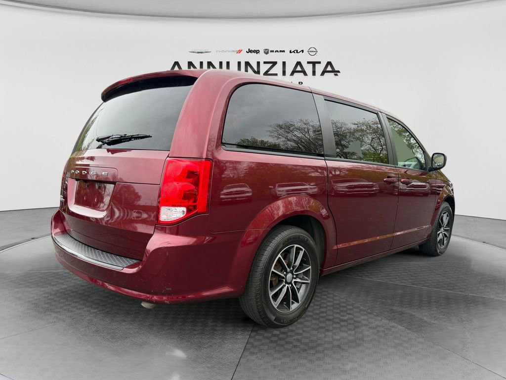 Used 2018 Dodge Grand Caravan SE FWD image 5
