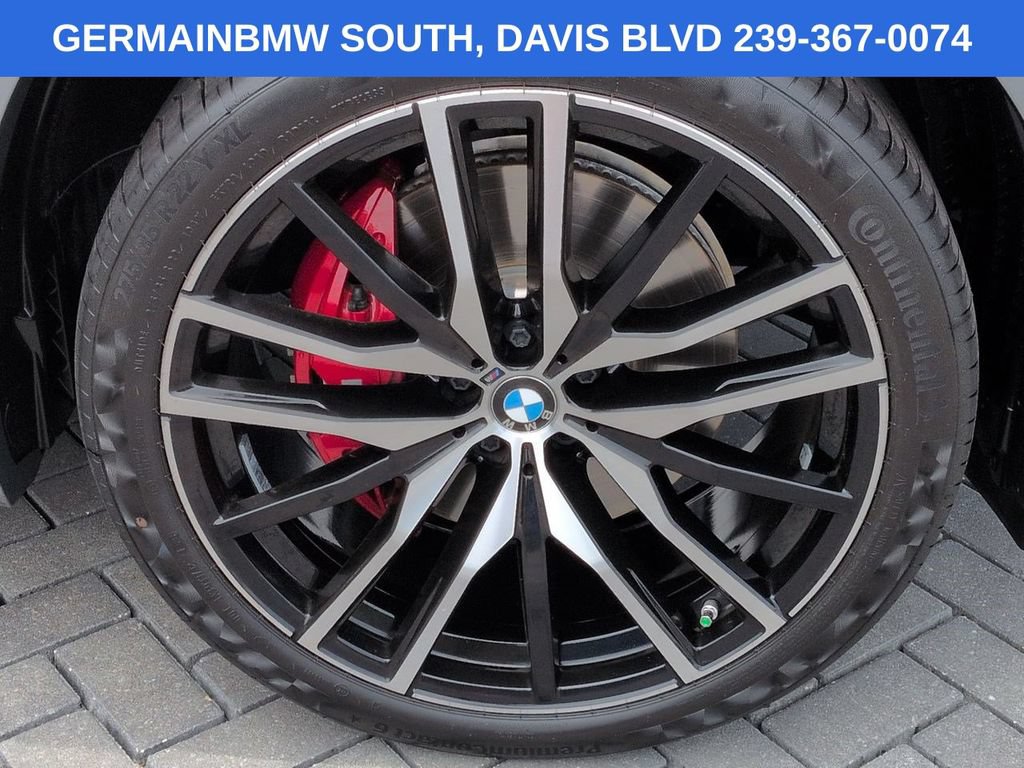 Used 2025 BMW X5 xDrive40i w/ M Sport Package AWD/4WD image 12