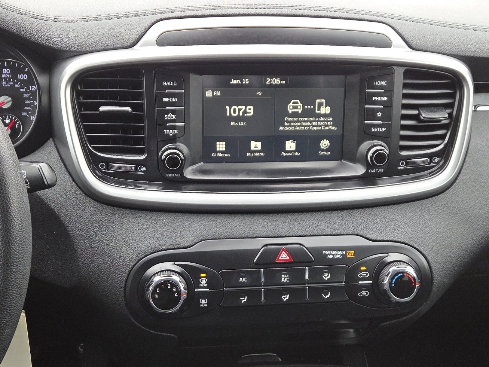 Used 2019 Kia Sorento L image 28