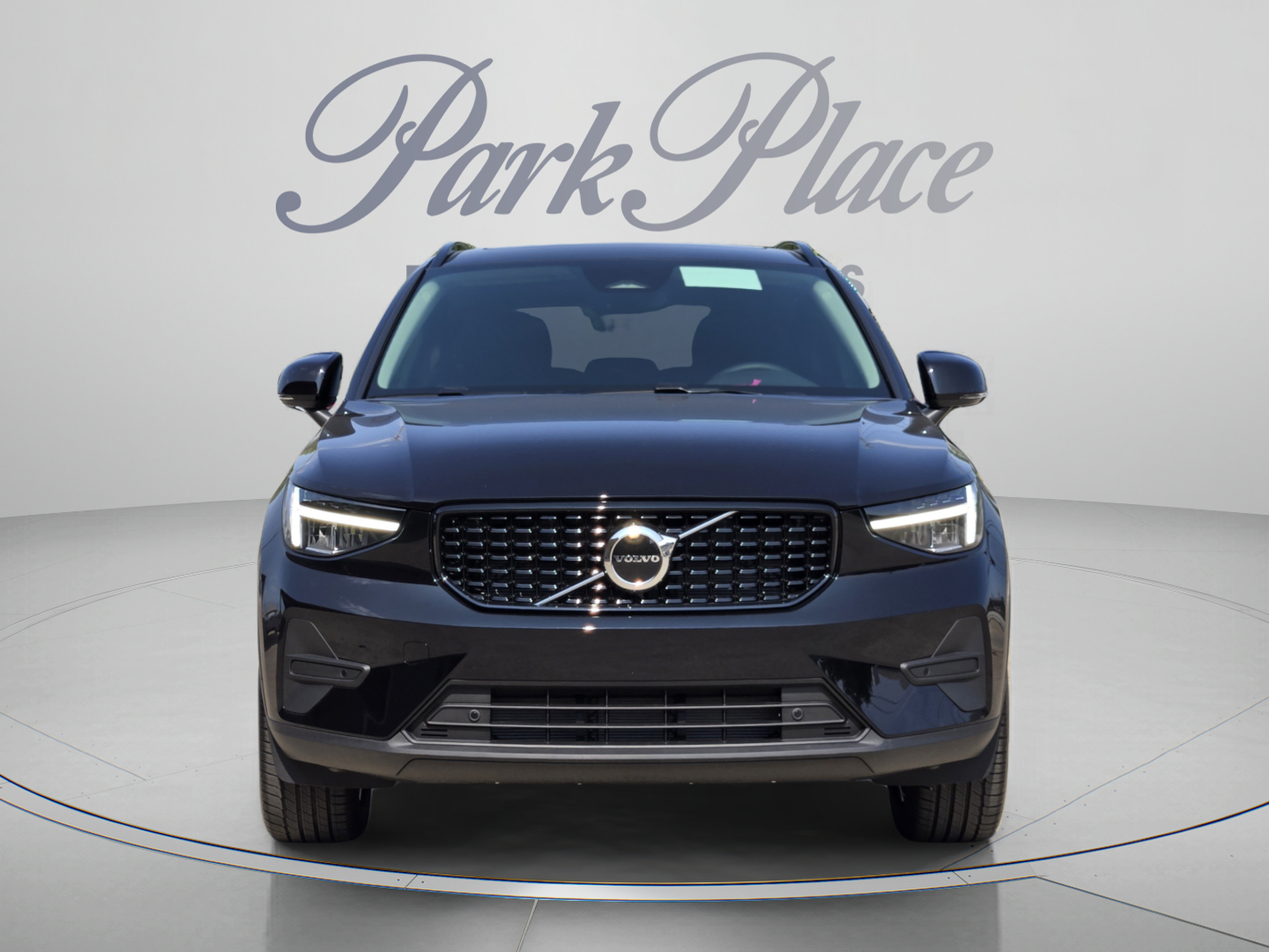 New 2026 Volvo XC40 B5 Core w/ Protection Package Premier AWD/4WD image 9
