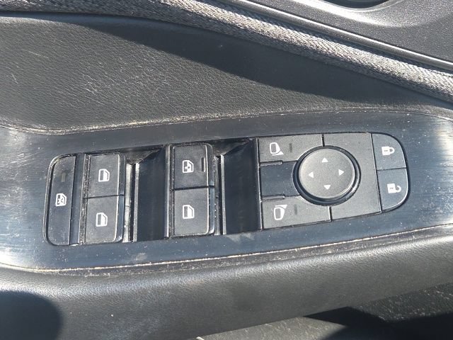 Used 2023 Nissan Rogue S AWD/4WD image 20