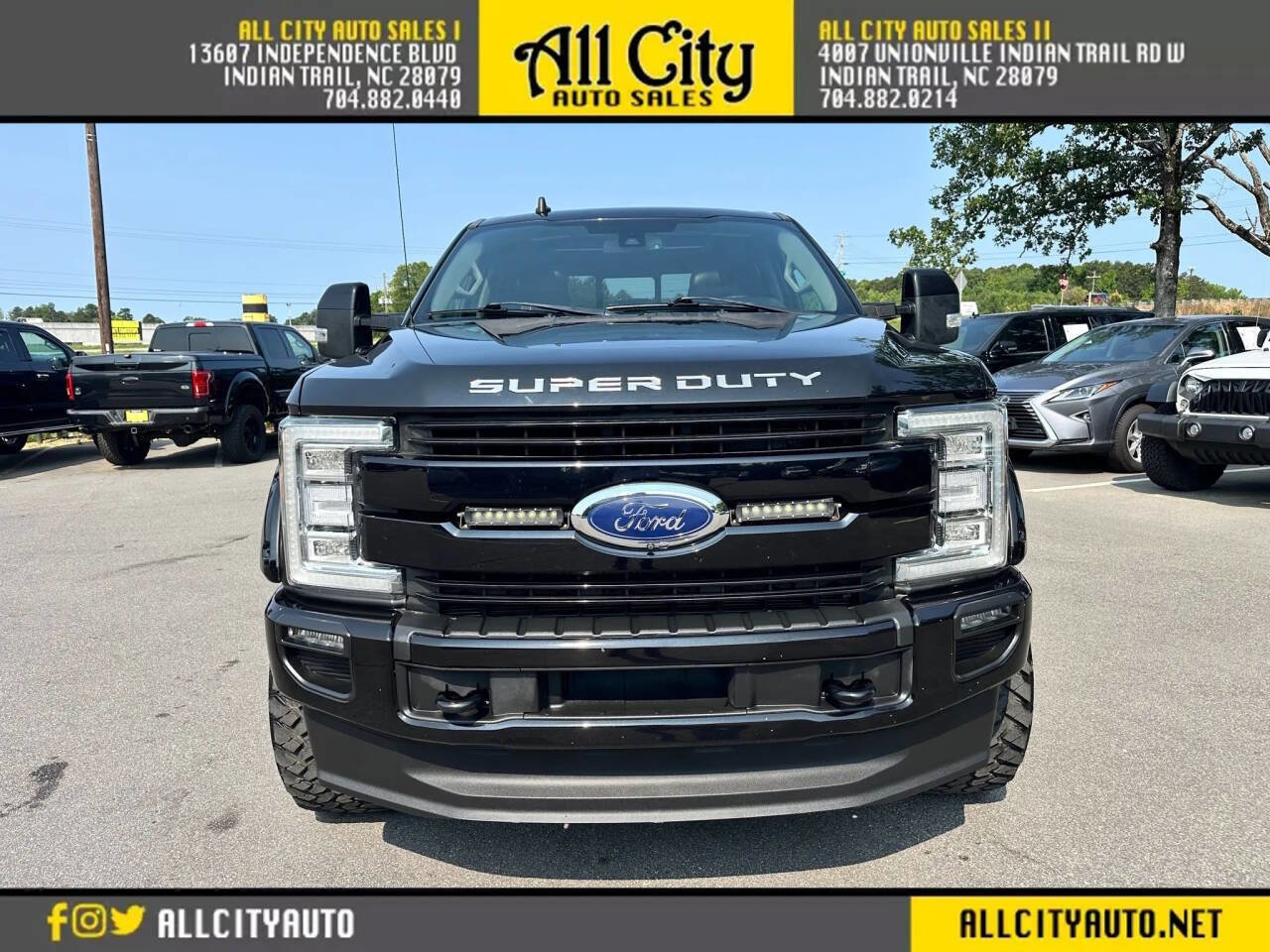 Used 2019 Ford F250 Lariat w/ Lariat Ultimate Package AWD/4WD image 2