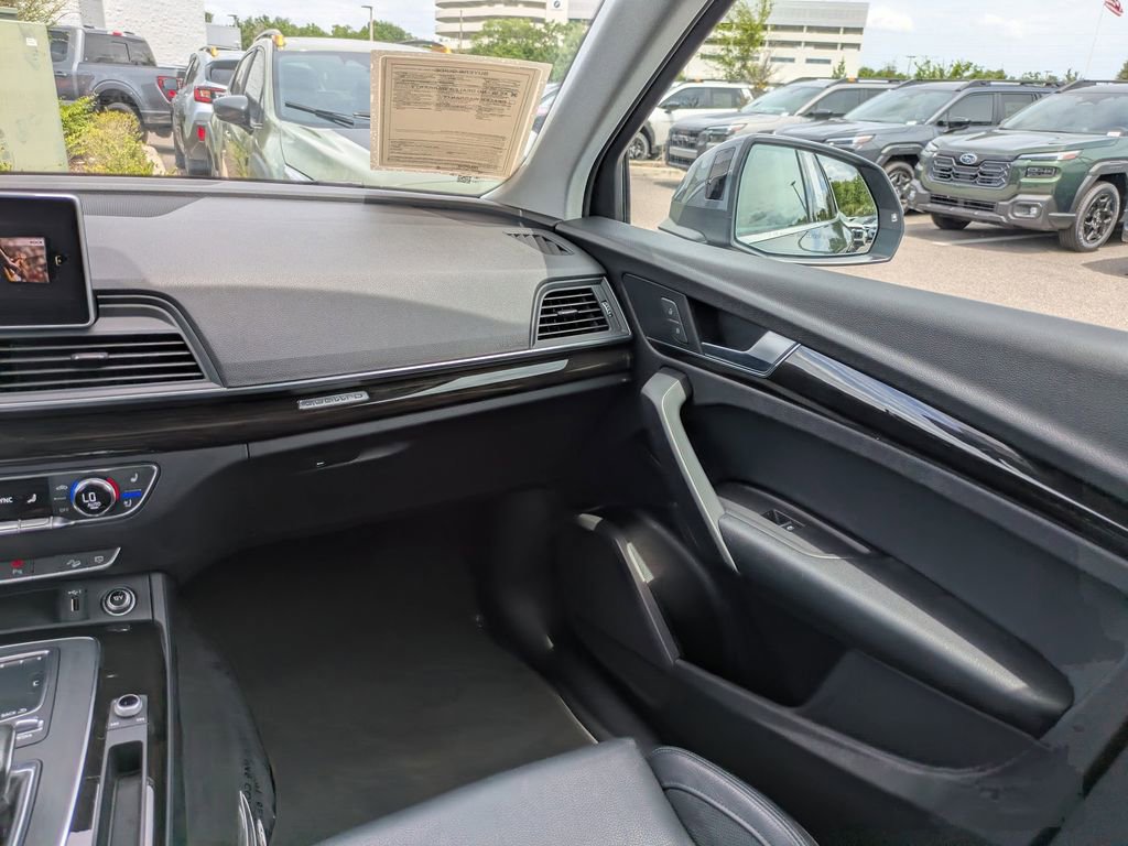 Used 2018 Audi Q5 2.0T Premium Plus w/ Premium Plus Package image 17