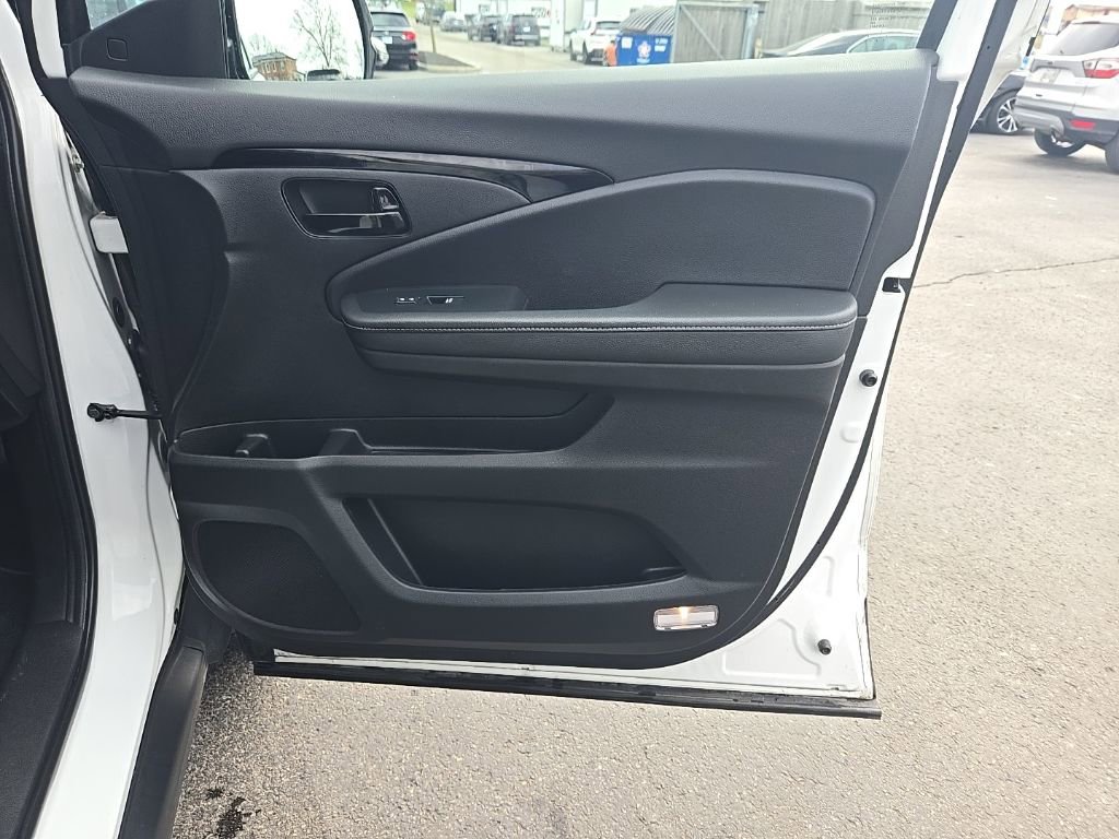 Used 2023 Honda Passport Elite image 31