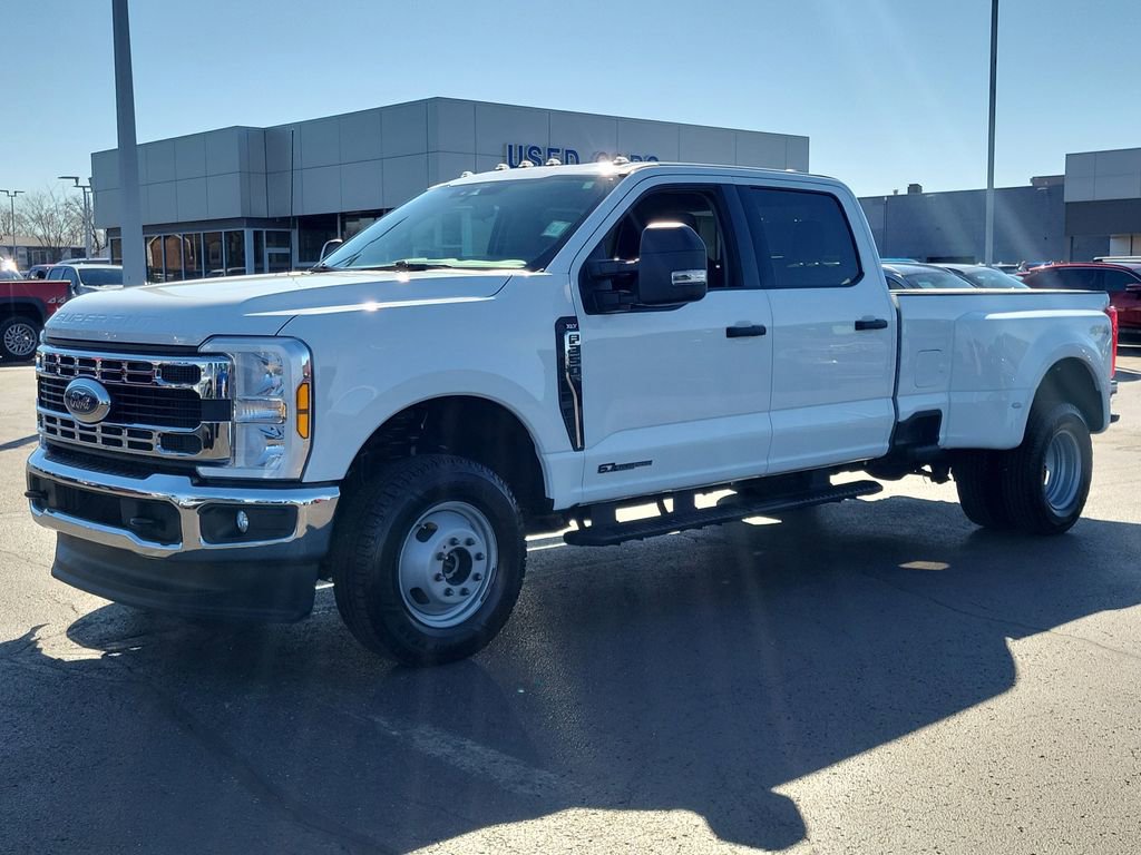 Certified 2025 Ford F350 XLT image 8