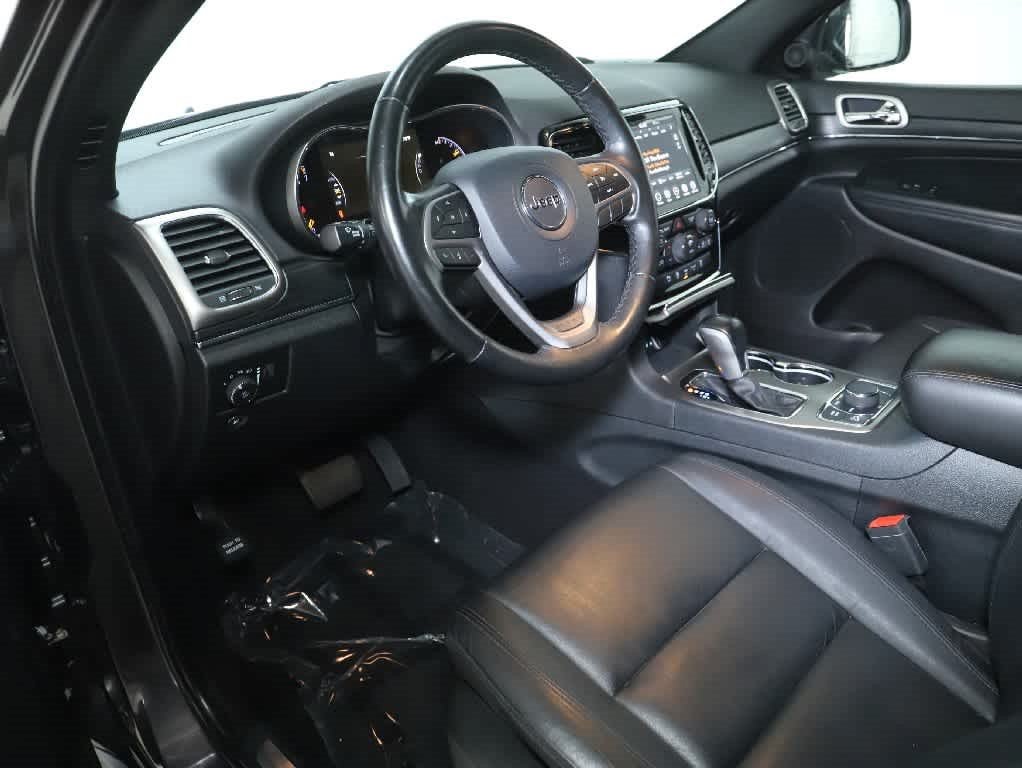 Used 2020 Jeep Grand Cherokee Limited AWD/4WD image 17