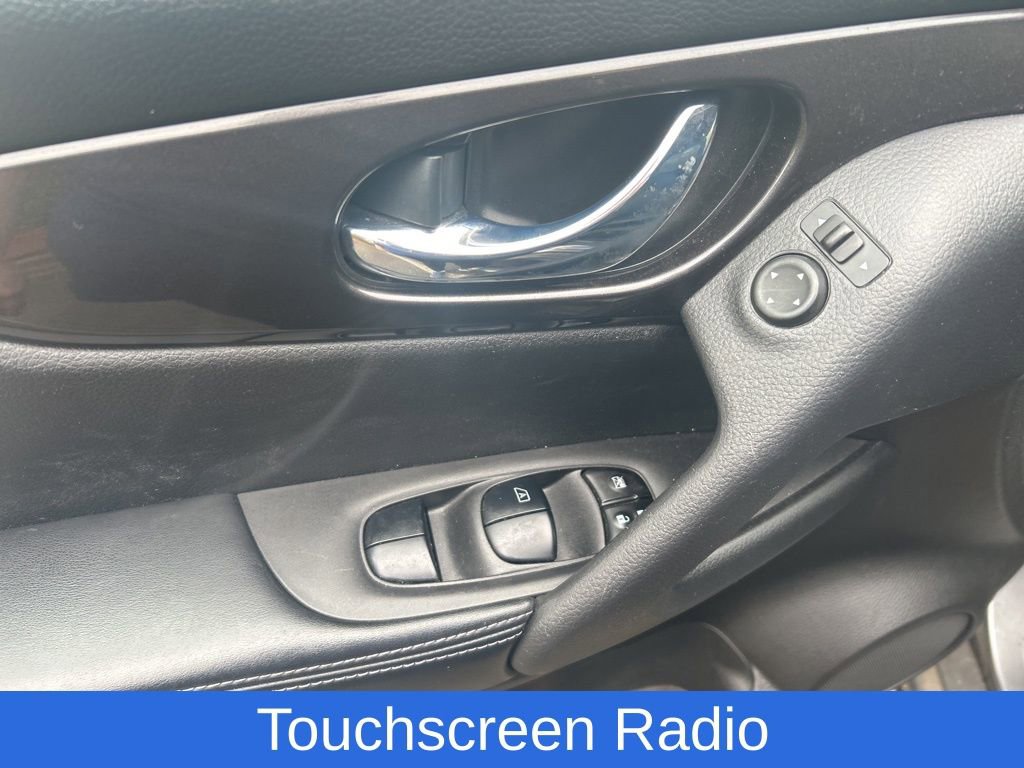 Used 2020 Nissan Rogue S w/ Special Edition Package image 7