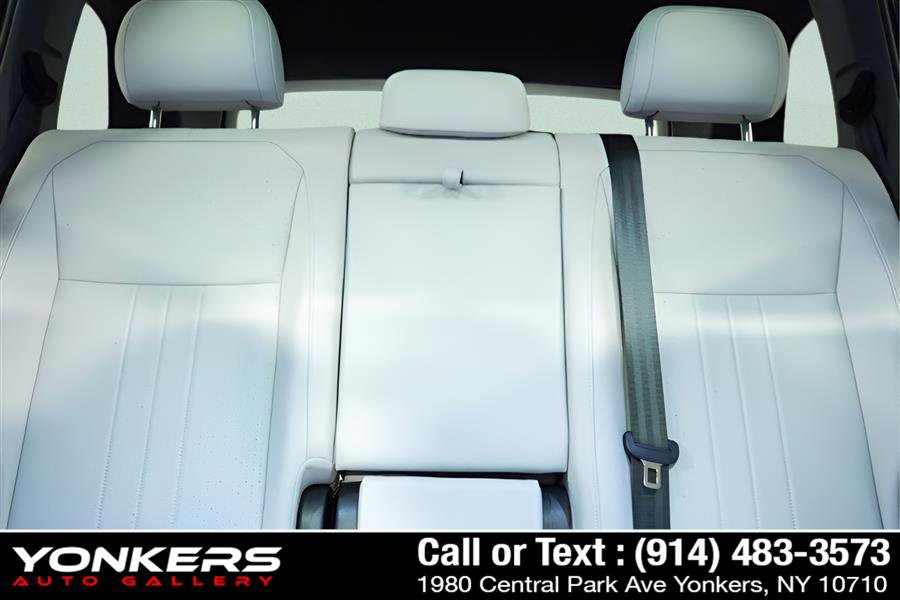 Used 2022 Volkswagen Tiguan SE R-Line AWD/4WD image 19