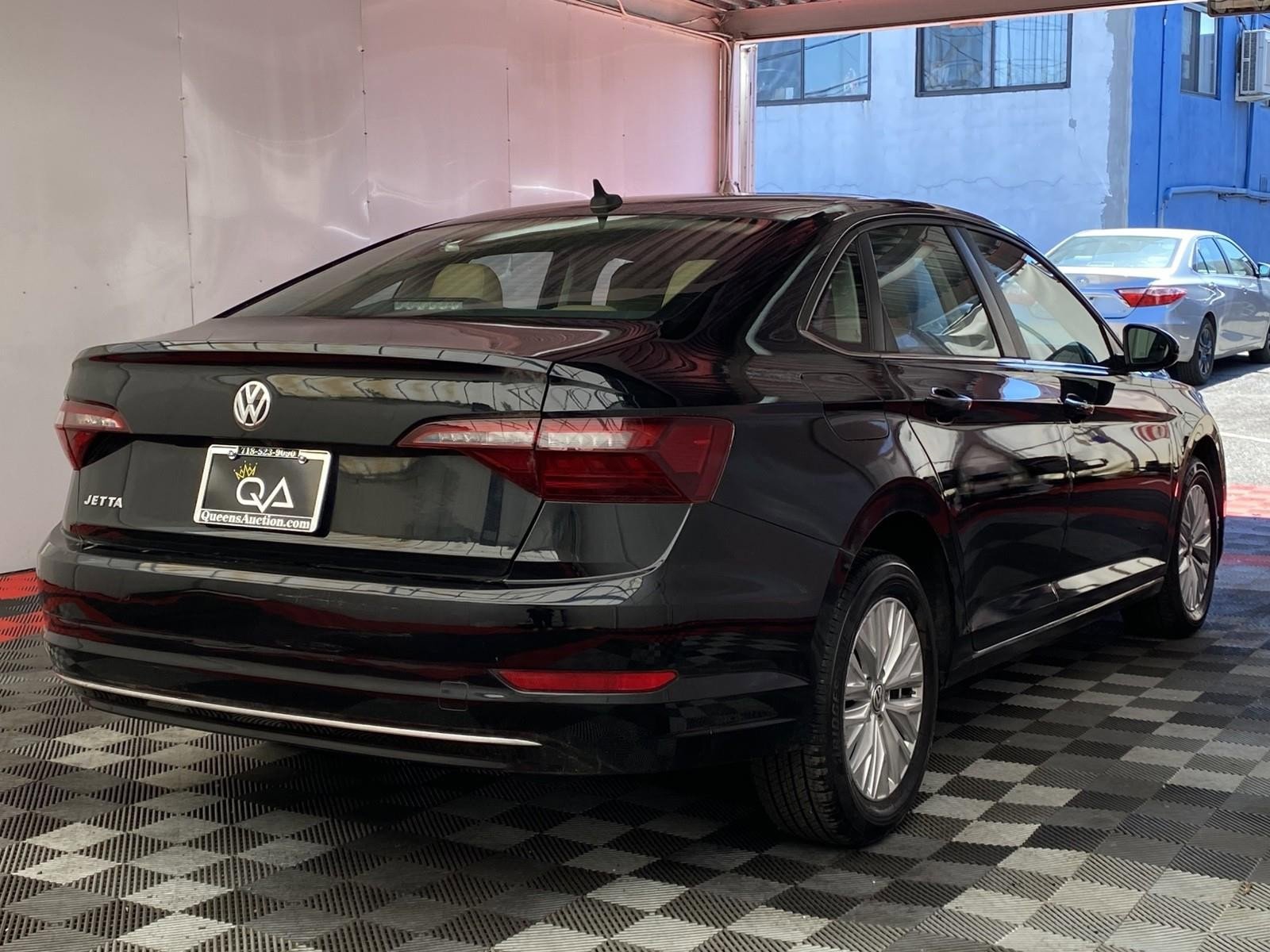 Used 2020 Volkswagen Jetta FWD image 6