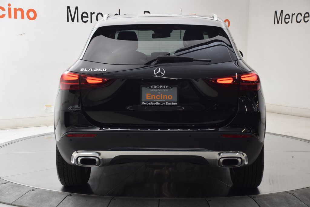 Certified 2025 Mercedes-Benz GLA 250 image 5
