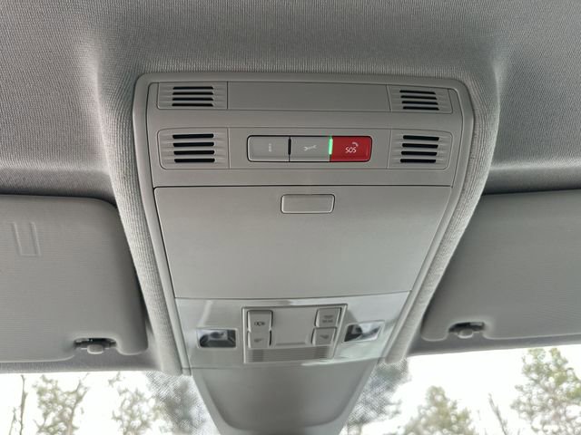 Certified 2022 Volkswagen Tiguan SE image 25