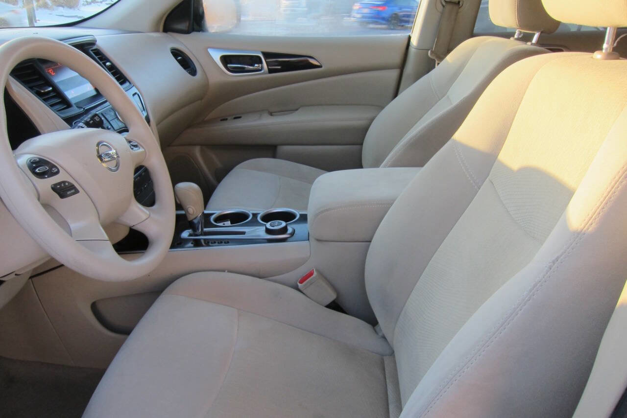 Used 2013 Nissan Pathfinder S w/ Cargo Pkg image 8