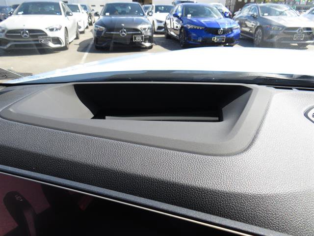 Used 2023 BMW M2 w/ Lighting Package RWD image 10