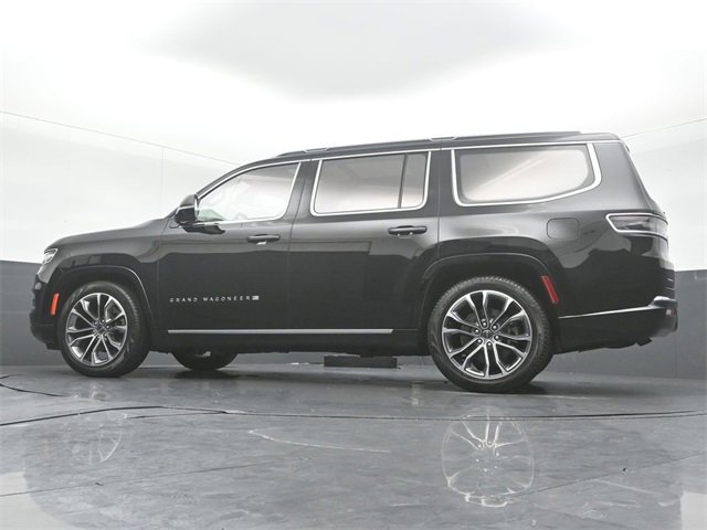 Used 2023 Jeep Grand Wagoneer Series III image 40