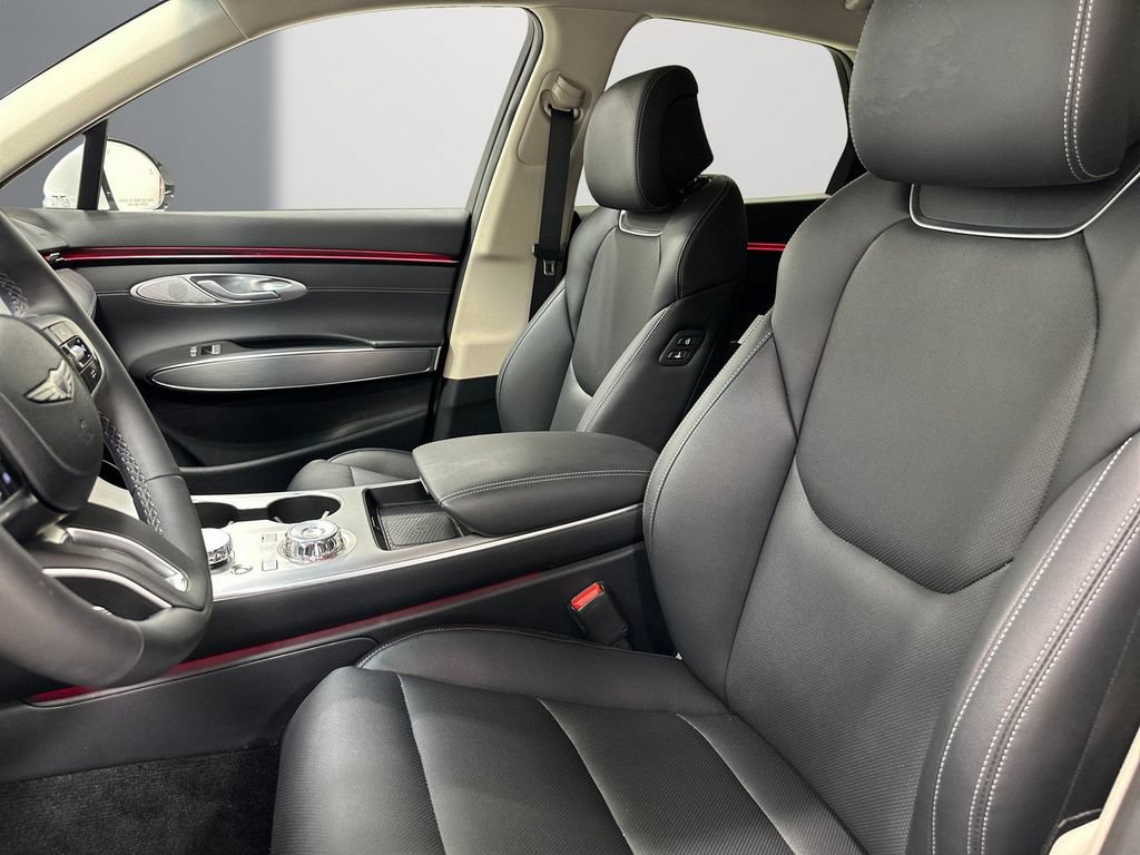 Certified 2026 Genesis GV70 2.5T Select AWD/4WD image 15