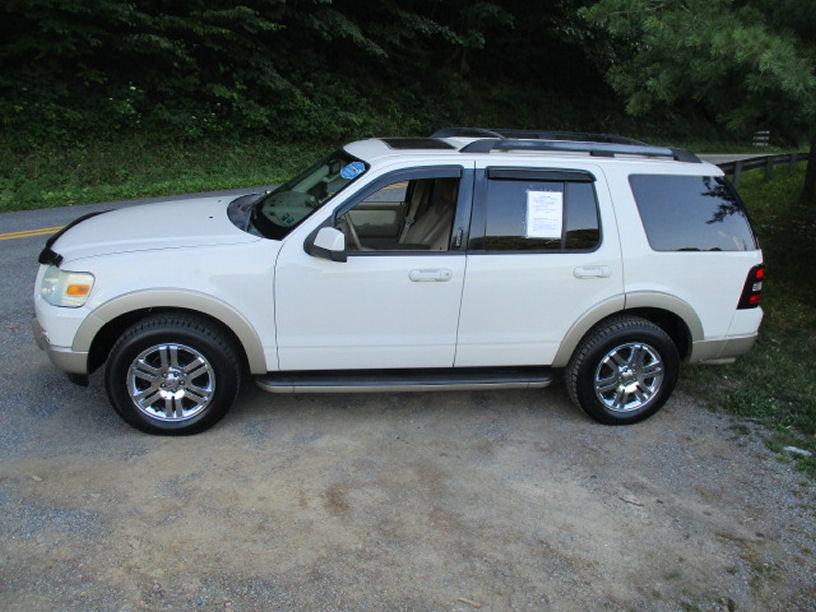 Used 2009 Ford Explorer Eddie Bauer AWD/4WD image 3