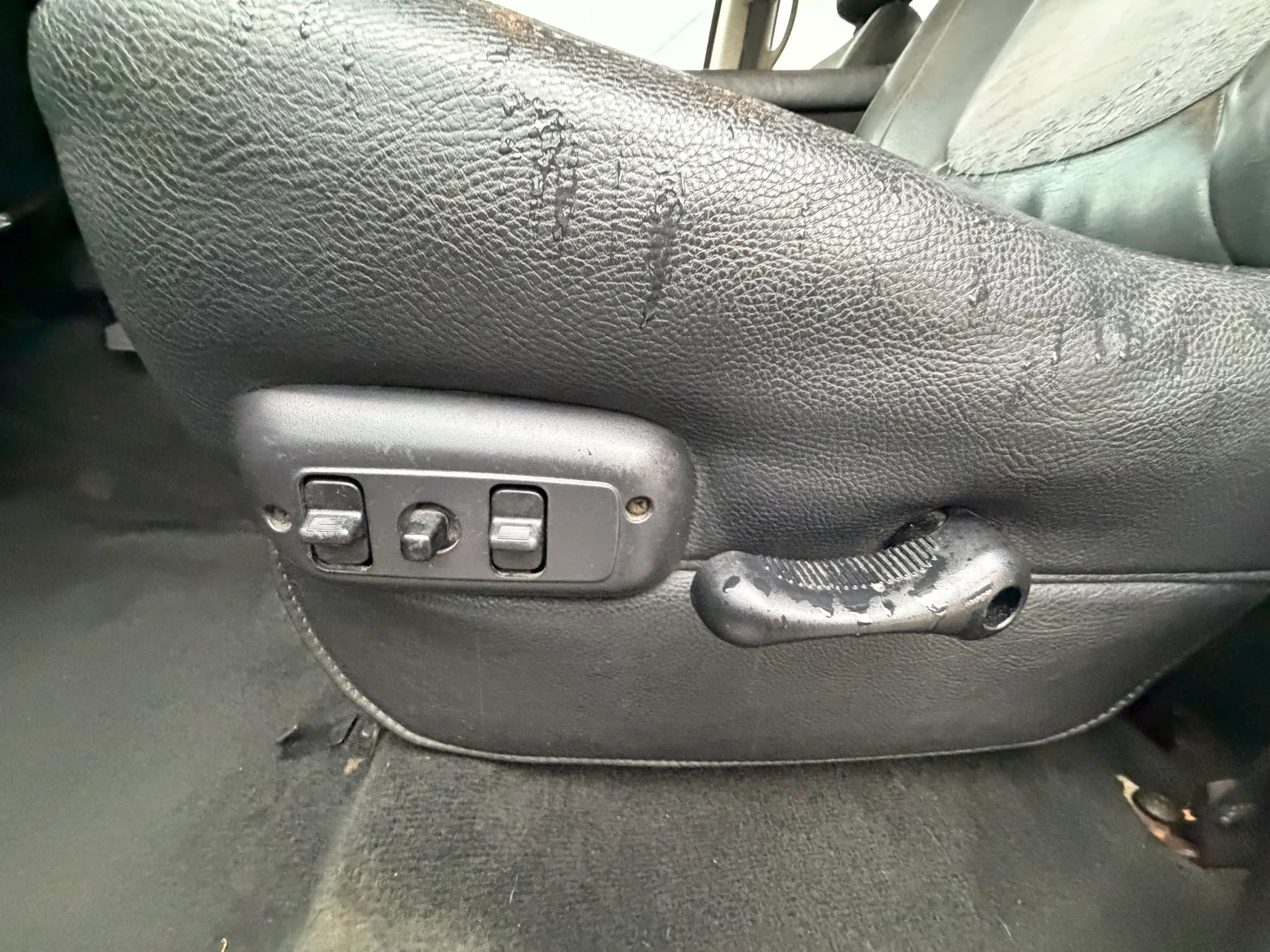 Used 2005 Dodge Ram 2500 Truck SLT AWD/4WD image 13