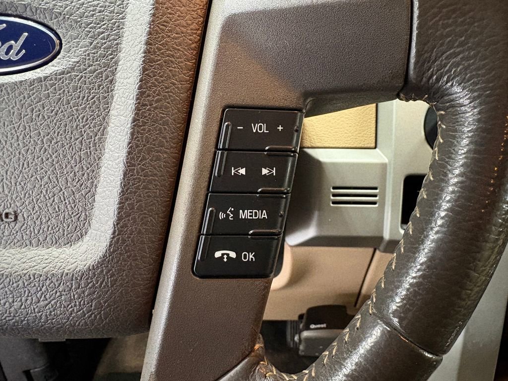 Used 2012 Ford F150 Lariat w/ Lariat Chrome Pkg image 26