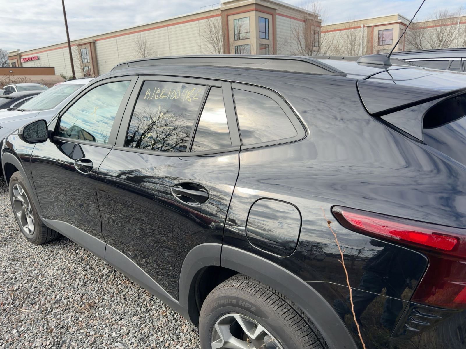 Used 2025 Chevrolet Trax LT w/ LT Convenience Package image 5