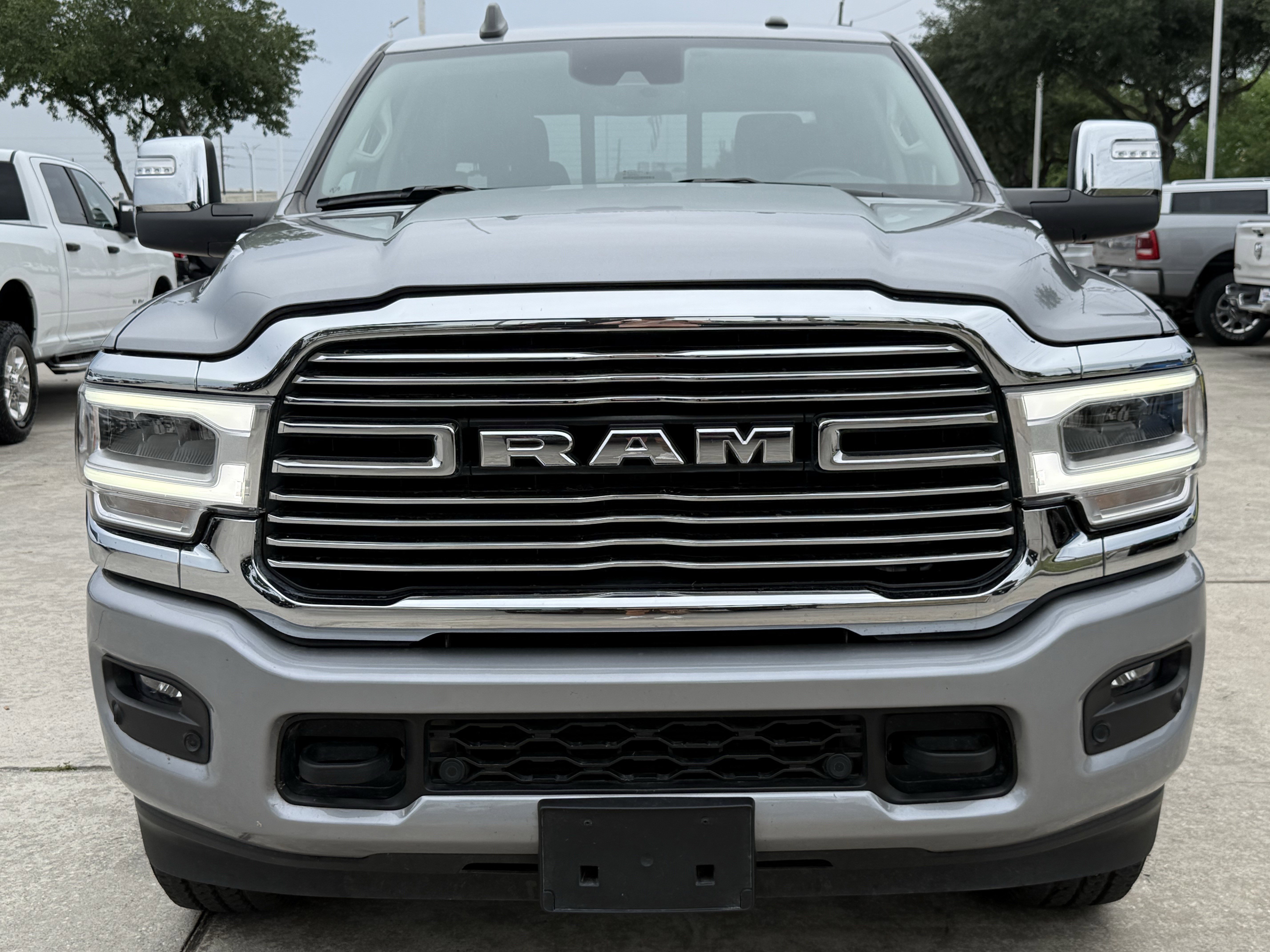 Used 2024 RAM 2500 Laramie w/ Safety Group AWD/4WD image 11