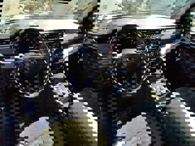 New 2025 Jeep Grand Cherokee Altitude w/ Trailer Tow Package image 16