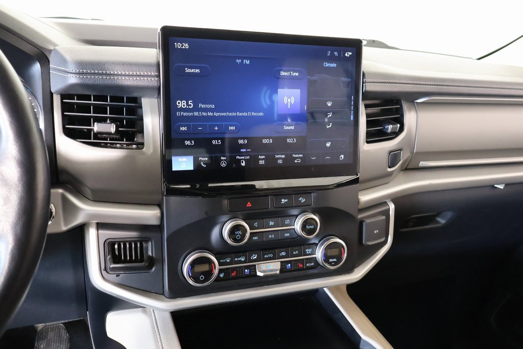 Used 2023 Ford Expedition Max XLT image 5