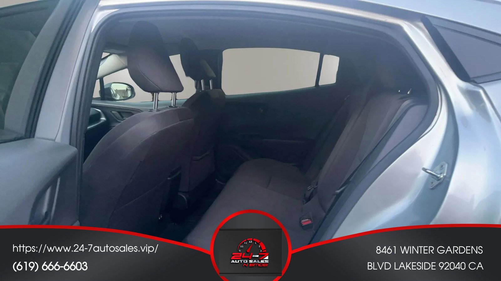 Used 2023 Toyota Prius LE FWD image 13