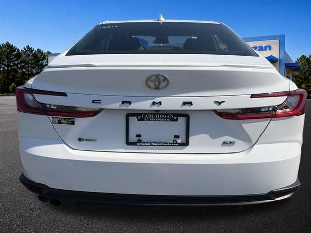 Used 2025 Toyota Camry SE FWD image 13