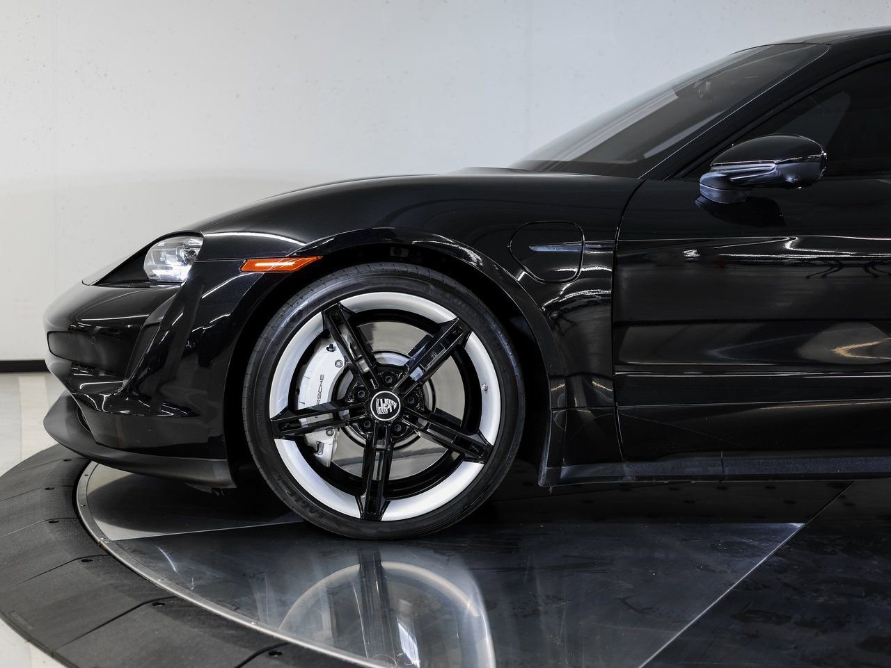 Certified 2024 Porsche Taycan image 10