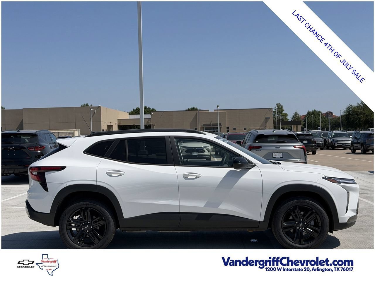 Used 2026 Chevrolet Trax ACTIV w/ Driver Confidence Package FWD image 3