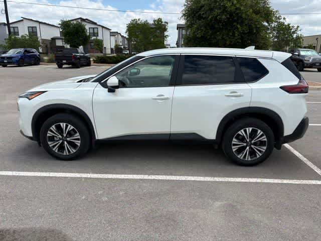 Used 2023 Nissan Rogue SV FWD image 2