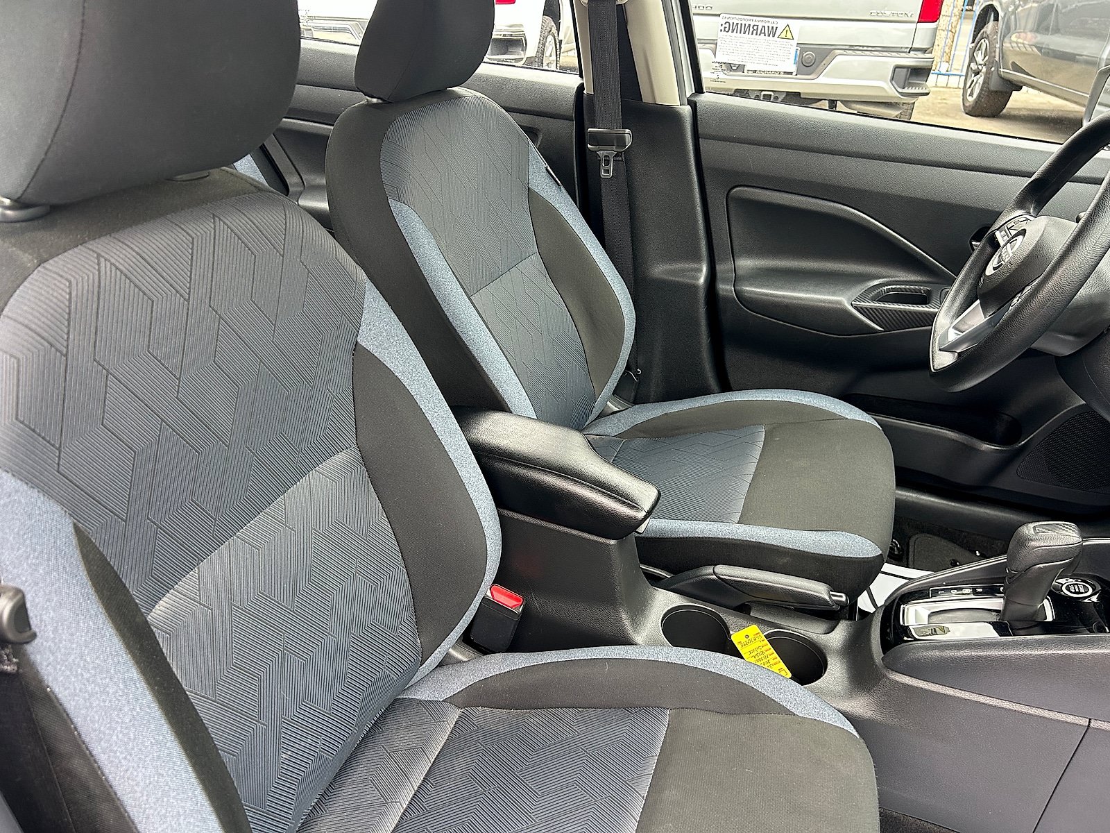 Used 2025 Nissan Versa SV FWD image 24