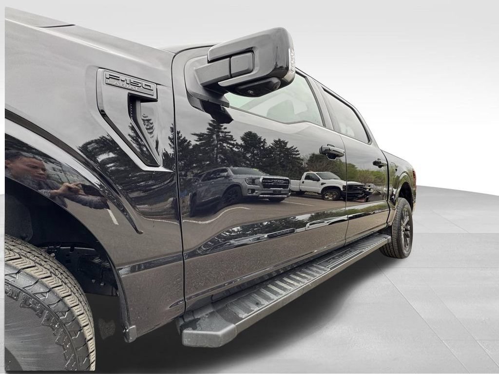 Used 2025 Ford F150 Lariat AWD/4WD image 17