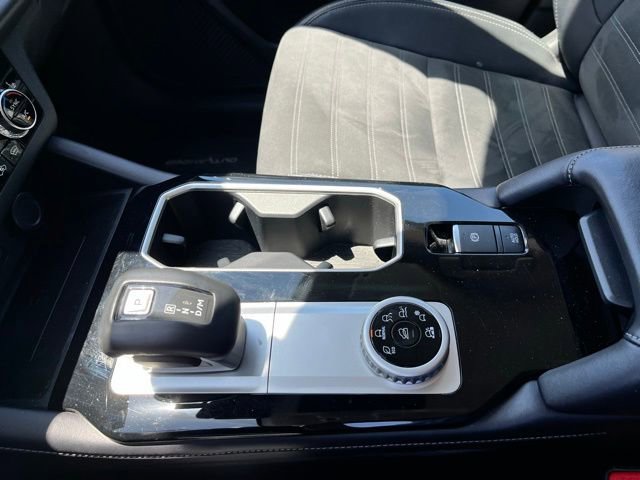 Used 2025 Mitsubishi Outlander SE AWD/4WD image 26