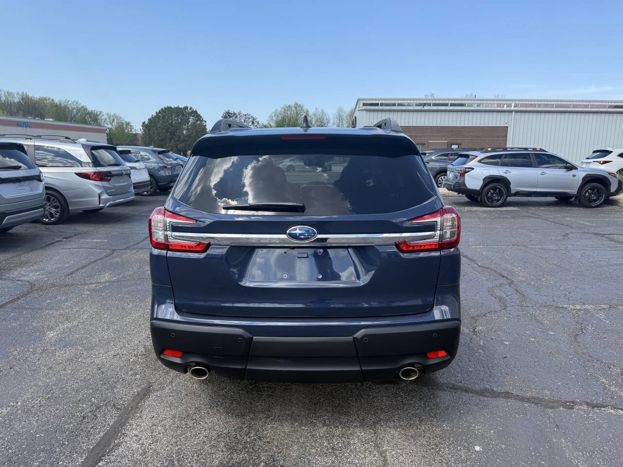 Used 2025 Subaru Ascent Limited AWD/4WD image 7