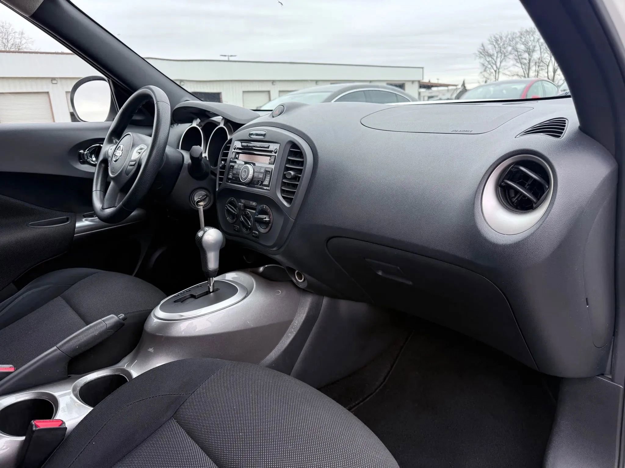 Used 2014 Nissan Juke S image 19