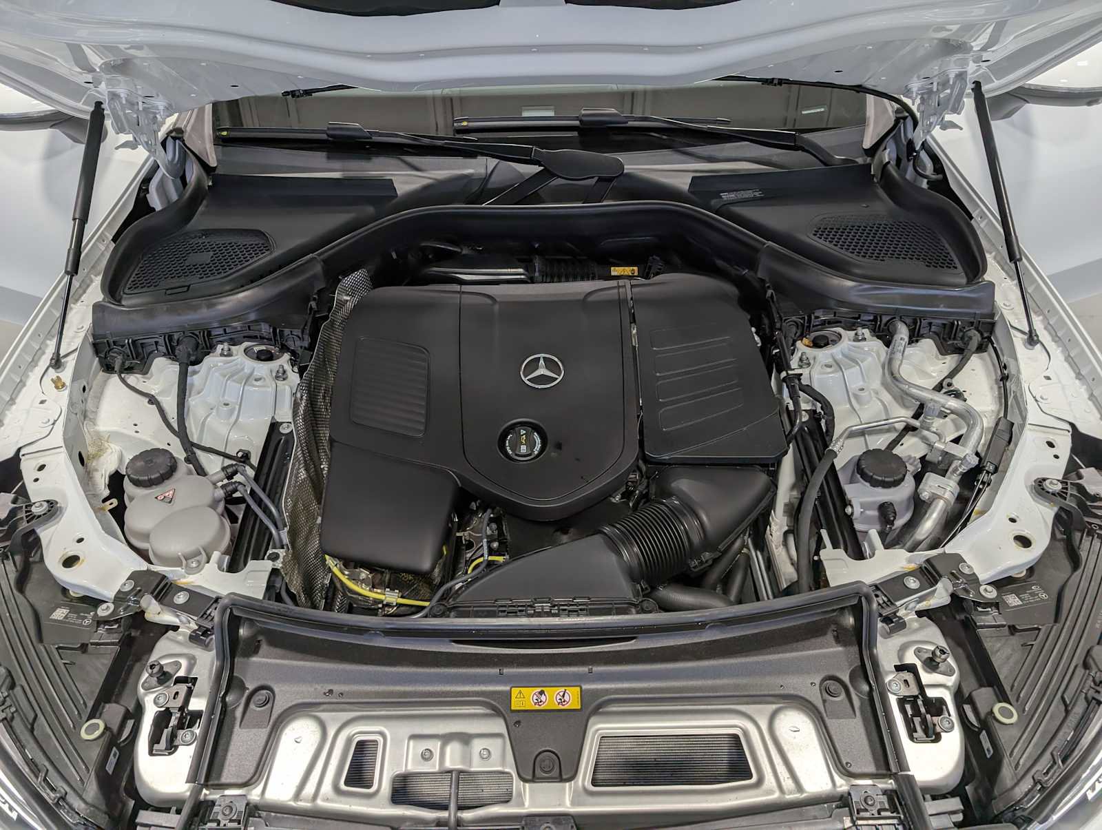Certified 2026 Mercedes-Benz GLC 300 4MATIC image 14