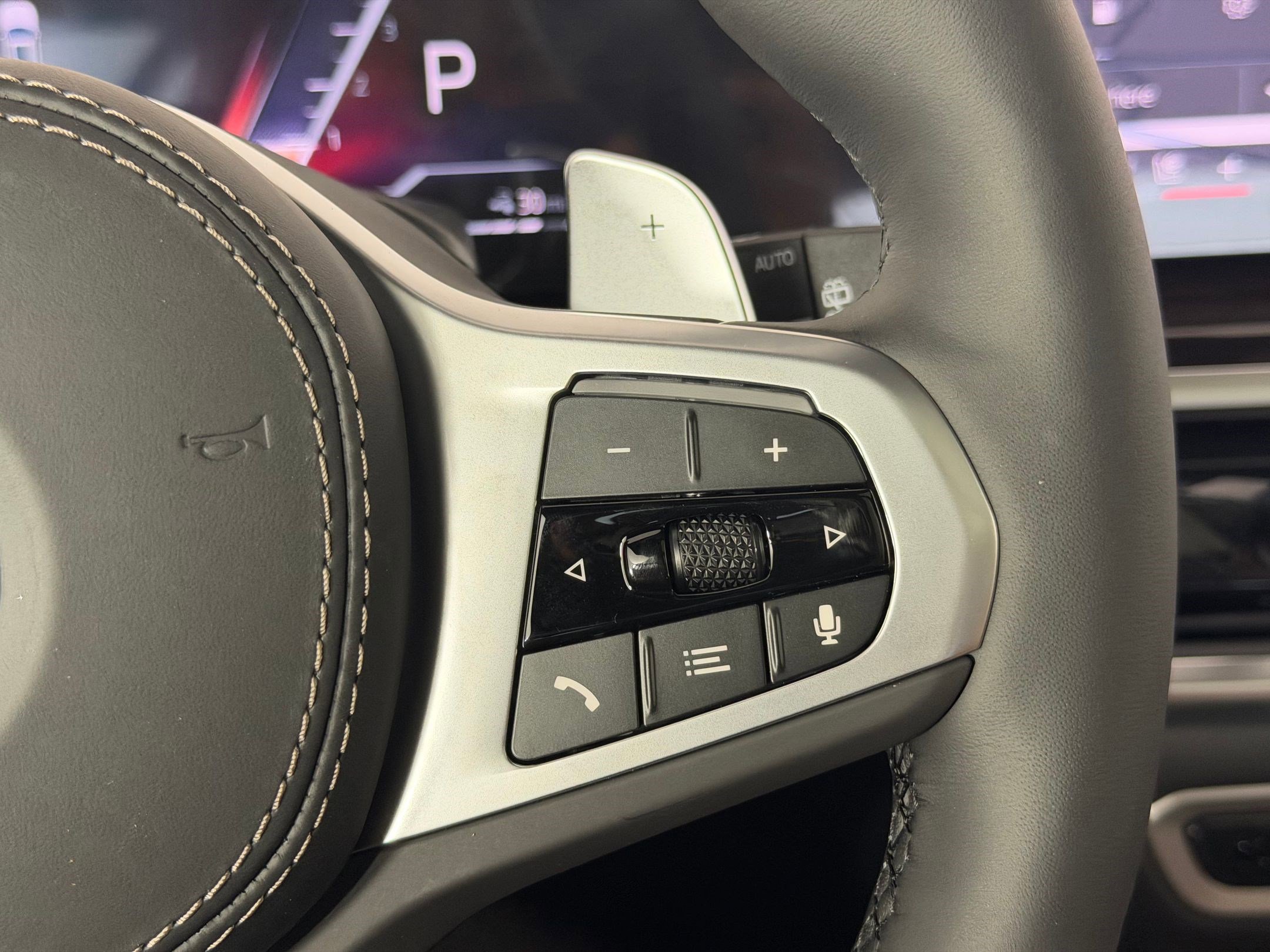 New 2026 BMW X5 xDrive50e w/ Executive Package image 28