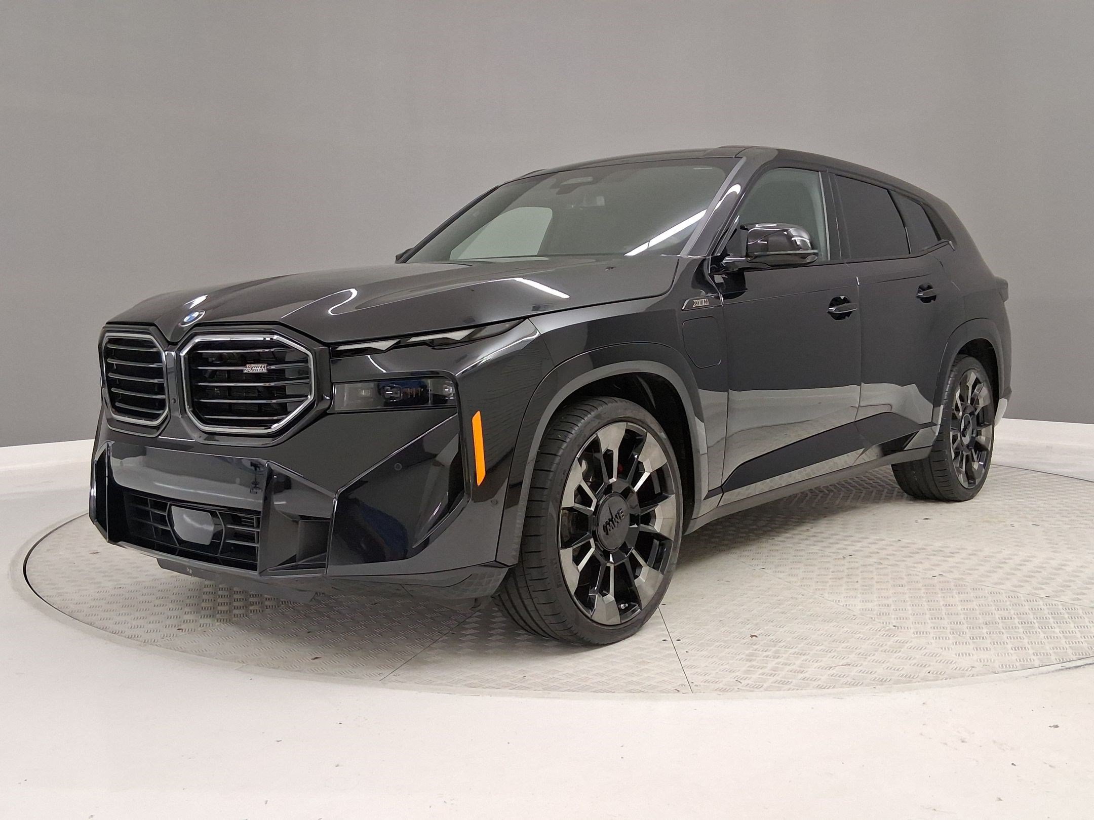 Certified 2023 BMW XM AWD/4WD image 36