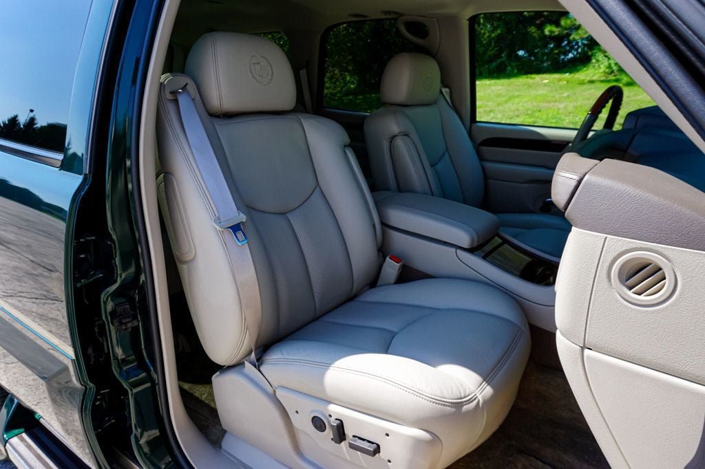 Used 2003 Cadillac Escalade AWD image 49