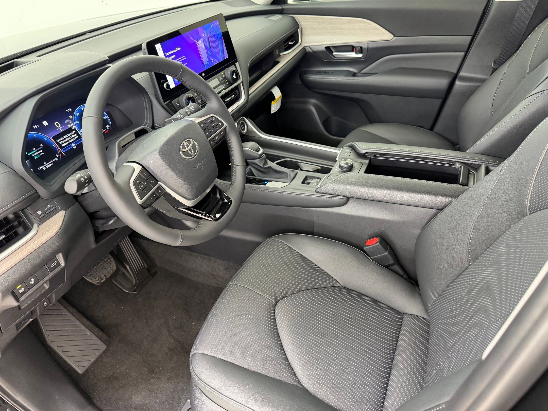 Used 2026 Toyota Grand Highlander Platinum image 22