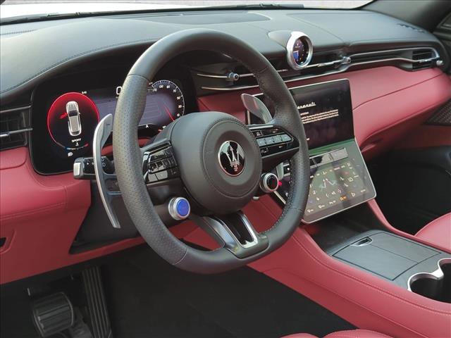 Used 2025 Maserati Grecale Modena AWD/4WD image 8