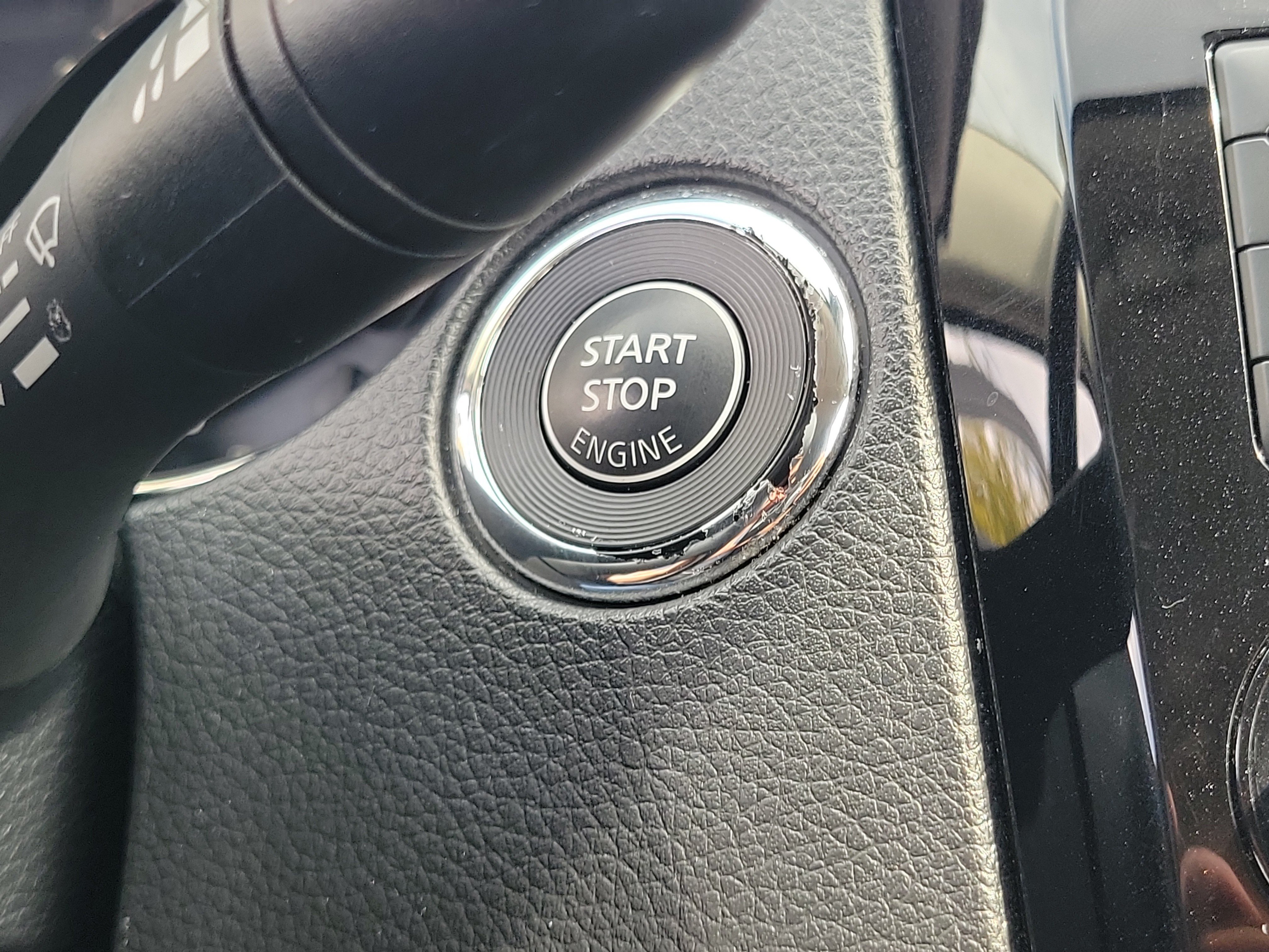 Certified 2020 Nissan Rogue SV AWD/4WD image 28