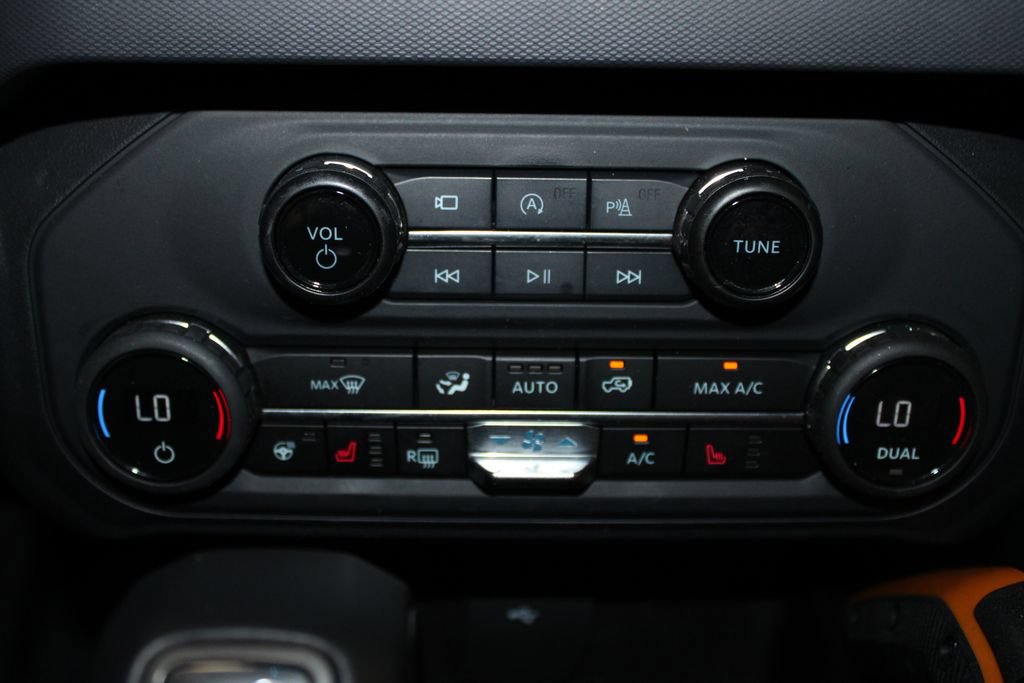 Used 2024 Ford Bronco Badlands AWD/4WD image 38