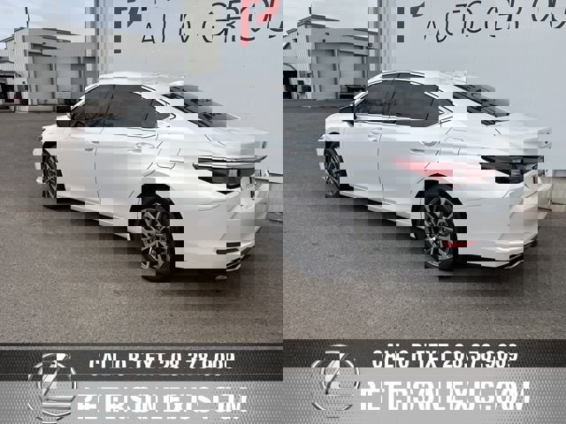 Used 2024 Lexus ES 350 w/ Accessory Package (Z2) image 7